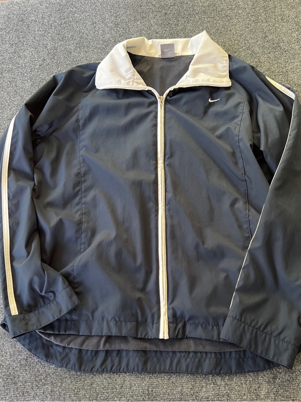 Vintage Nike Women's XL Windbreaker Jacket Navy Blue White Stripe Swoosh Y2K